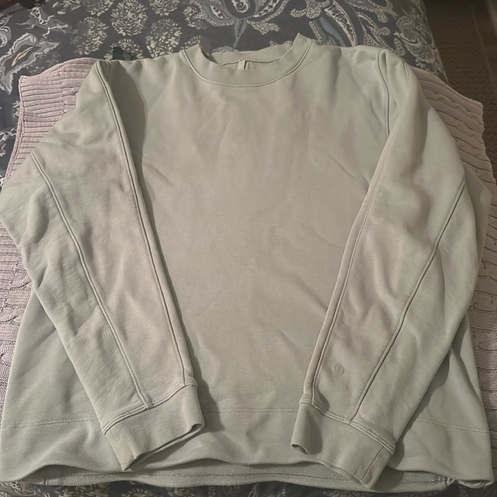 Lululemon Men’s Medium Sweatshirt